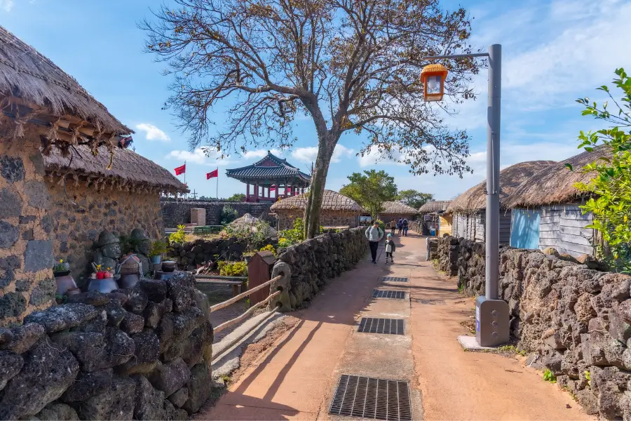 Làng Dân Tộc Seongeup Jeju Khám Phá Nếp Sống Truyền Thống Giữa Đảo Núi Lửa