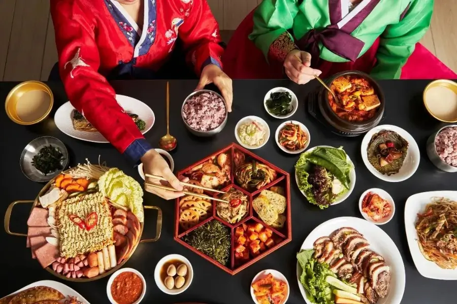 Quy tắc ăn uống Hàn Quốc nên biết