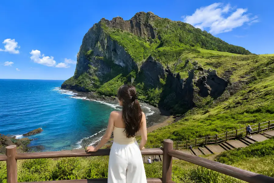 Seongsan Ilchulbong Jeju Kinh Nghiệm Chinh Phục Đỉnh Núi Mặt Trời Mọc