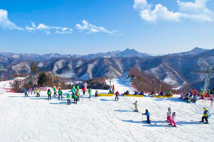 Tour Du Lịch Hàn Quốc - Trượt Tuyết Elysian Tour Du Lịch Hàn Quốc - Trượt Tuyết Elysian