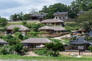 Yangdong Folk Village – Làng Cổ Truyền Thống